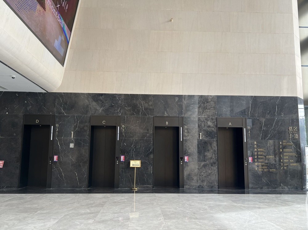 电梯厅1